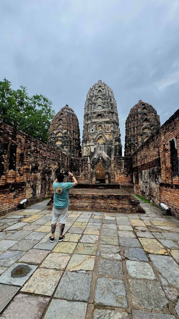 Cycling in Search of the Dawn of Happiness in Sukhothai